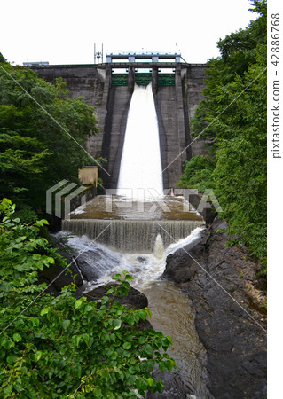 群馬縣安中市的Nakaki Dam（重力型水壩） 42886768