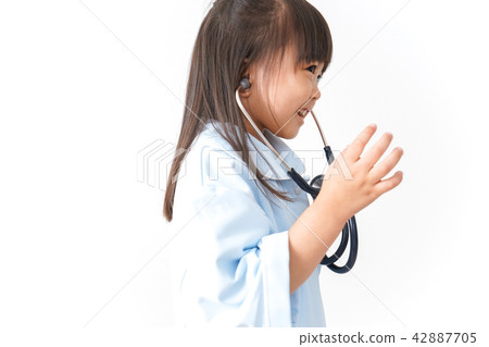 Children's doctor 42887705