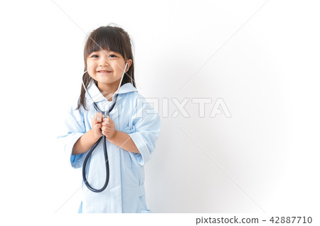 Children's doctor 42887710