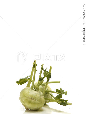 Kohlrabi against white background Kohlrabi against white background 42887870