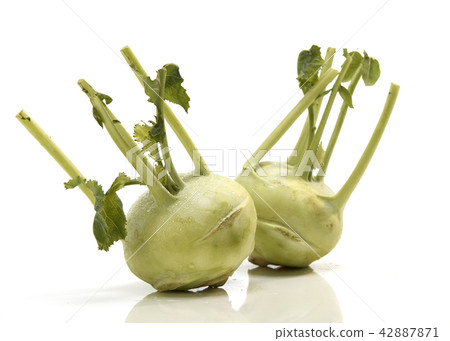 Kohlrabi against white background 42887871