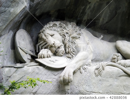 lion monument at Lucerne Switzerland lion monument at Lucerne Switzerland 42888036