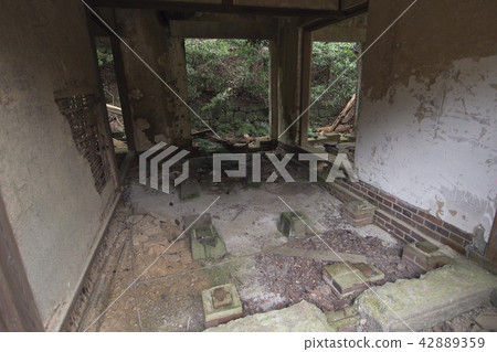 友島（地點） 廢墟 灰 42889359