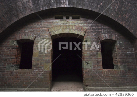 友島（地點） 廢墟 灰 42889360