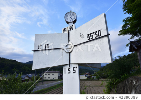 Tower of meridian (Hyogo prefecture Toyooka city Kunito cho) 42890389