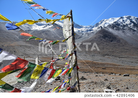 Indian Himalayas Mountain Spirit Valley Kuntham-La Pass Passionless mountainous winds countless Talcho Indian Himalayas Mountain Spirit Valley Kuntham-La Pass Passionless mountainous winds countless Talcho 42891406