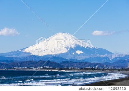 Mt. Fuji winter seen from the Kanagawa coast Mt. Fuji winter seen from the Kanagawa coast 42892210