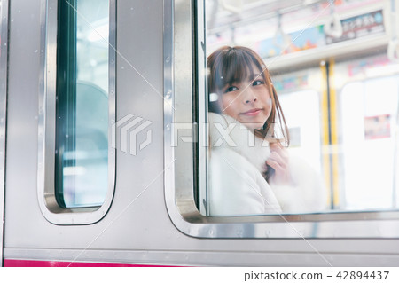火車女攝影合作“京王電鐵有限公司” 火車女攝影合作“京王電鐵有限公司” 42894437