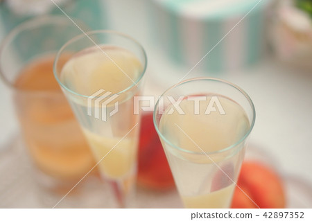 桃子碳酸桃香檳 42897352