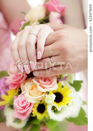 婚姻之手 婚姻之手 42897669