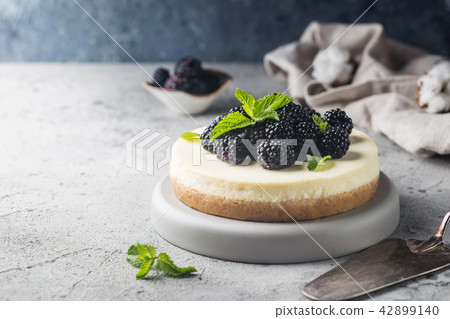 New York cheesecake New York cheesecake 42899140