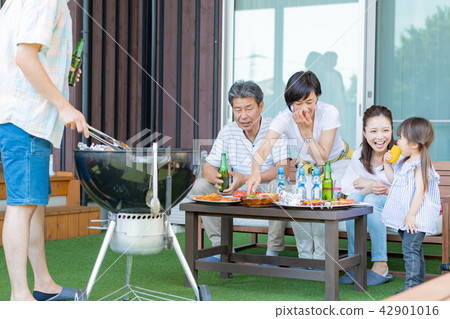 三代家庭,餐,燒烤,夏天 三代家庭,餐,燒烤,夏天 42901016