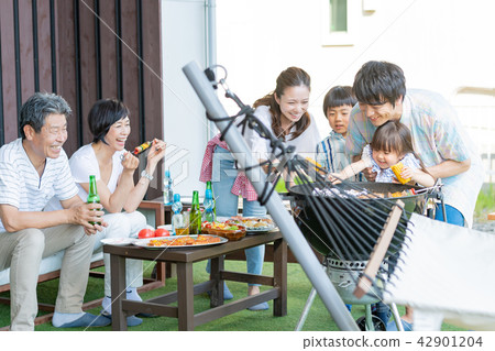 三代家庭，餐，燒烤，夏天 42901204