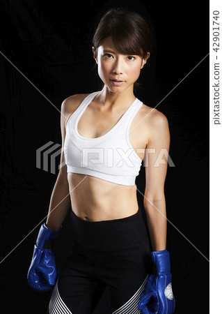 Kickboxing ladies 42901740