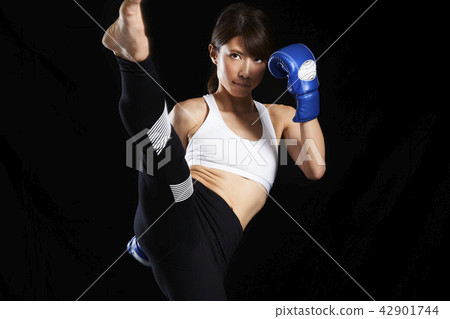 Kickboxing ladies 42901744