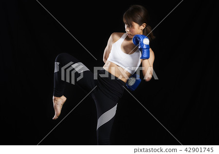 Kickboxing ladies Kickboxing ladies 42901745