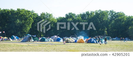 Grushinskiy festival on Mastrokosta lakes in the Samara region. Summer Sunny day, August 11, 2018 42905201