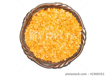 Raw red lentils isolated on white 42906561
