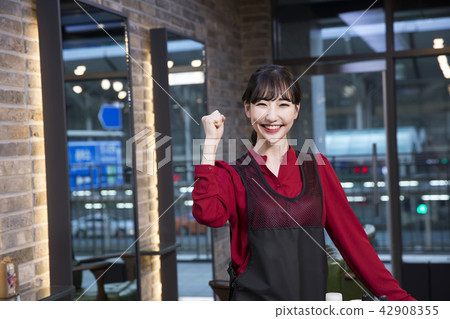 Hairdresser styling woman's hair in a salon. Korean beauty stock photo. 190 42908355