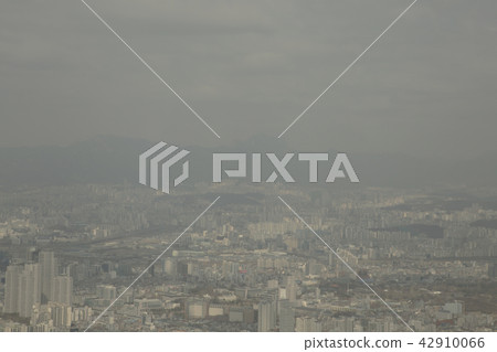 Landscape of City in the fine dust. fine dusts covering up the air. 056 42910066