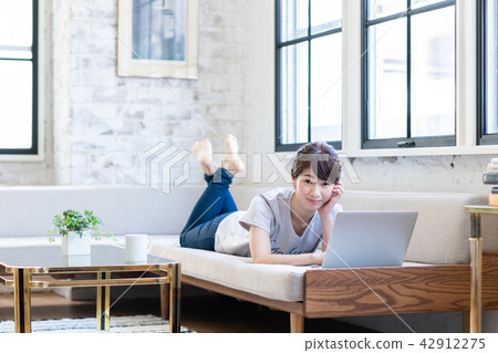 A young lady (personal computer) A young lady (personal computer) 42912275