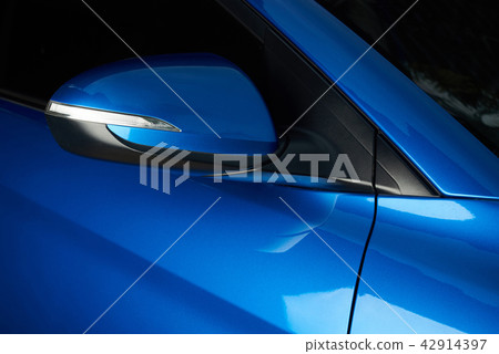 Back view of side car mirror Back view of side car mirror 42914397