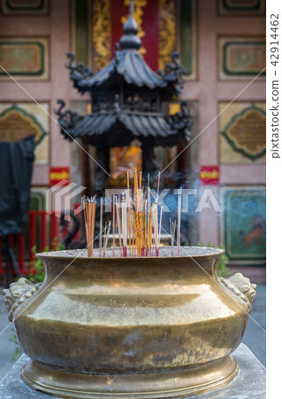 Wat Mangkon Kamalawat (Leng Noei Yi) temple 42914462