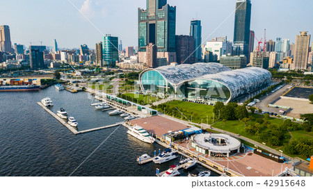 八五大樓、新光碼頭、高雄展覽館Asia Taiwan Kaohsiung City 42915648