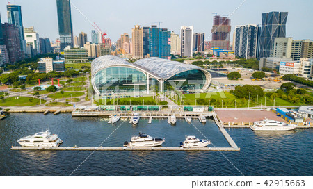 八五大樓、新光碼頭、高雄展覽館Asia Taiwan Kaohsiung City 42915663