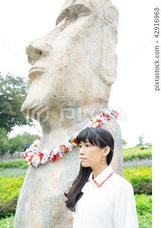 亞洲台灣桃園大溪花海花田人像愛心戀愛感情美女神花卉植物大自然陽光空氣水微笑俏皮氣質浪漫美女肖像人像 亞洲台灣桃園大溪花海花田人像愛心戀愛感情美女神花卉植物大自然陽光空氣水微笑俏皮氣質浪漫美女肖像人像 42916968