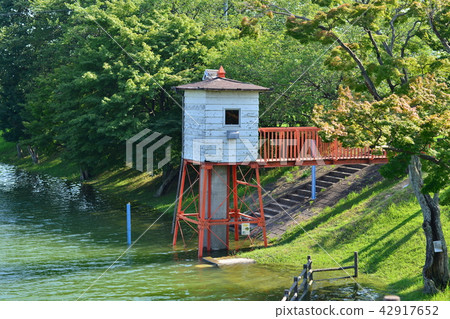 Ship's head water level observatory 42917652