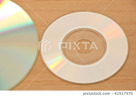 8 cm CD and 12 cm CD 42917970