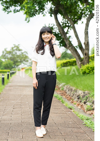 Asia Taiwan Taoyuan Daxi Huahaihuatian portrait love love feelings beauty god flower plant nature sunshine air water smile playful temperament romantic beauty portrait portrait 42920336