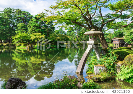 Kanazawa Kenrokuen Emperor Lantern 42921390