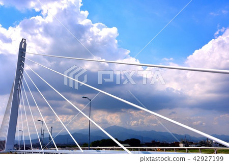 Ice cloud after typhoon 42927199