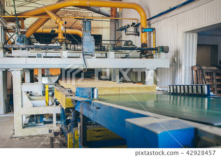 Factory equipment for the production of glass wool 42928457