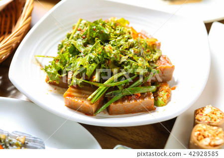 Delicious Acorn Jelly Salad in a dish 42928585