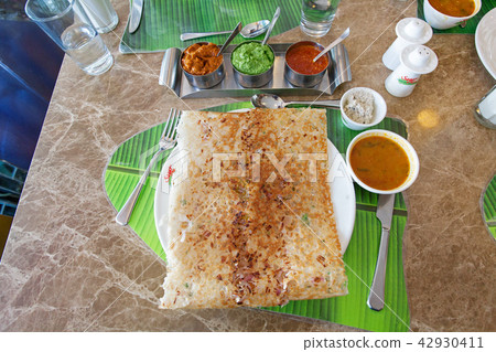 Indian food, vegetarian 42930411