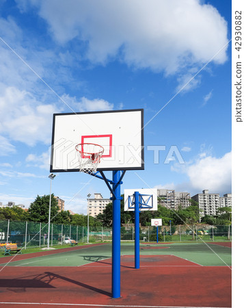 Basketball board and basketball ball 42930882