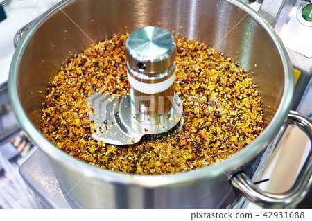 Big blender with nuts Big blender with nuts 42931088