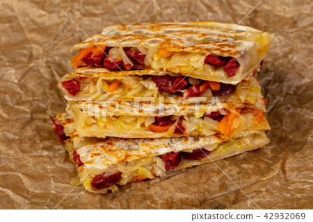 Turkish cuisine - gozleme 42932069