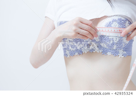 Bust / Underwear / Women Bust / Underwear / Women 42935324