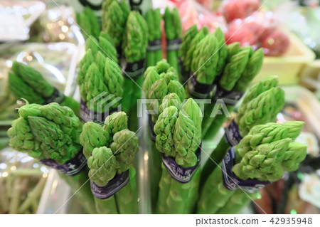 Asparagus Asparagus 42935948