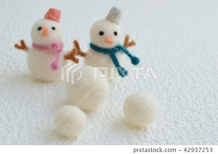 毛氈的雪人 42937253