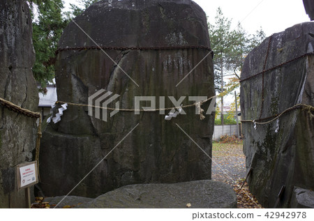 Mitsuishi Shrine 42942978