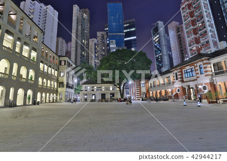 a night view at Tai Kwun, central a night view at Tai Kwun, central 42944217