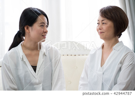 父母和孩子 父母和孩子 42944787
