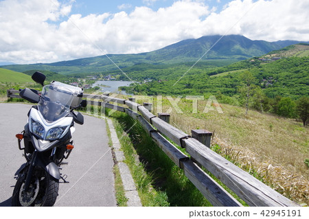 Bike Touring 42945191