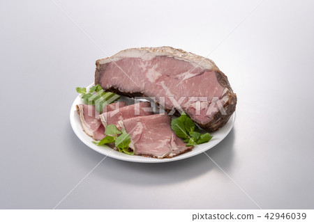 roast beef  42946039