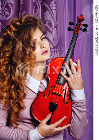 Girl and violin Girl and violin 42946908